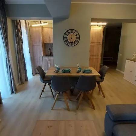 Diacos Apartment *