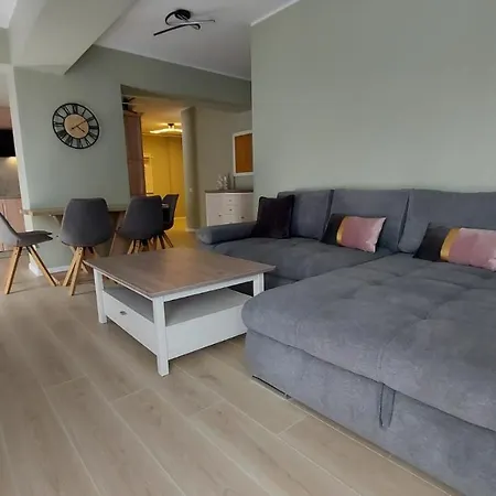 Diacos Apartment *